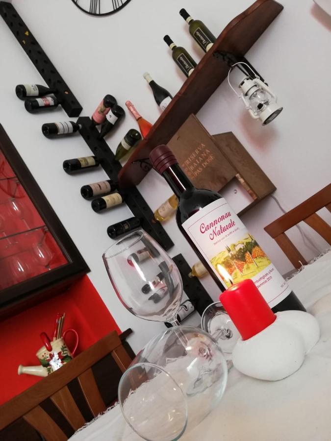 La Casa Di Adele Apartment Sassari Bagian luar foto